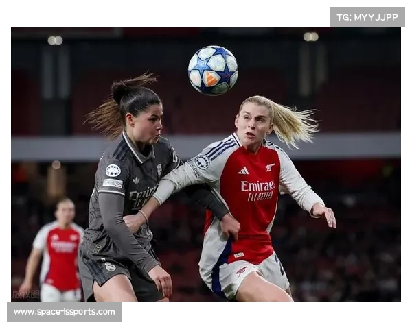 阿森纳女足2-1逆转皇马，鲁索14分钟双响建功