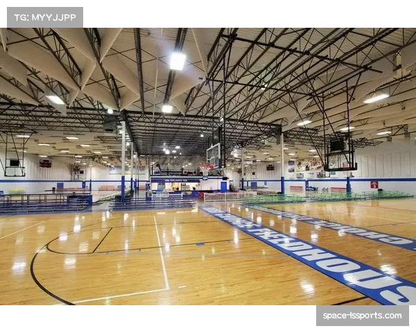 多支球队主场测试新型智能地板,可实时追踪球员运动负荷 多支球队主场测试新型智能地板,可实时追踪球员运动负荷